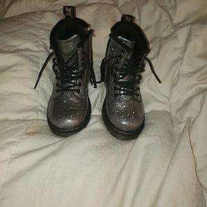Like new doc  Martens
